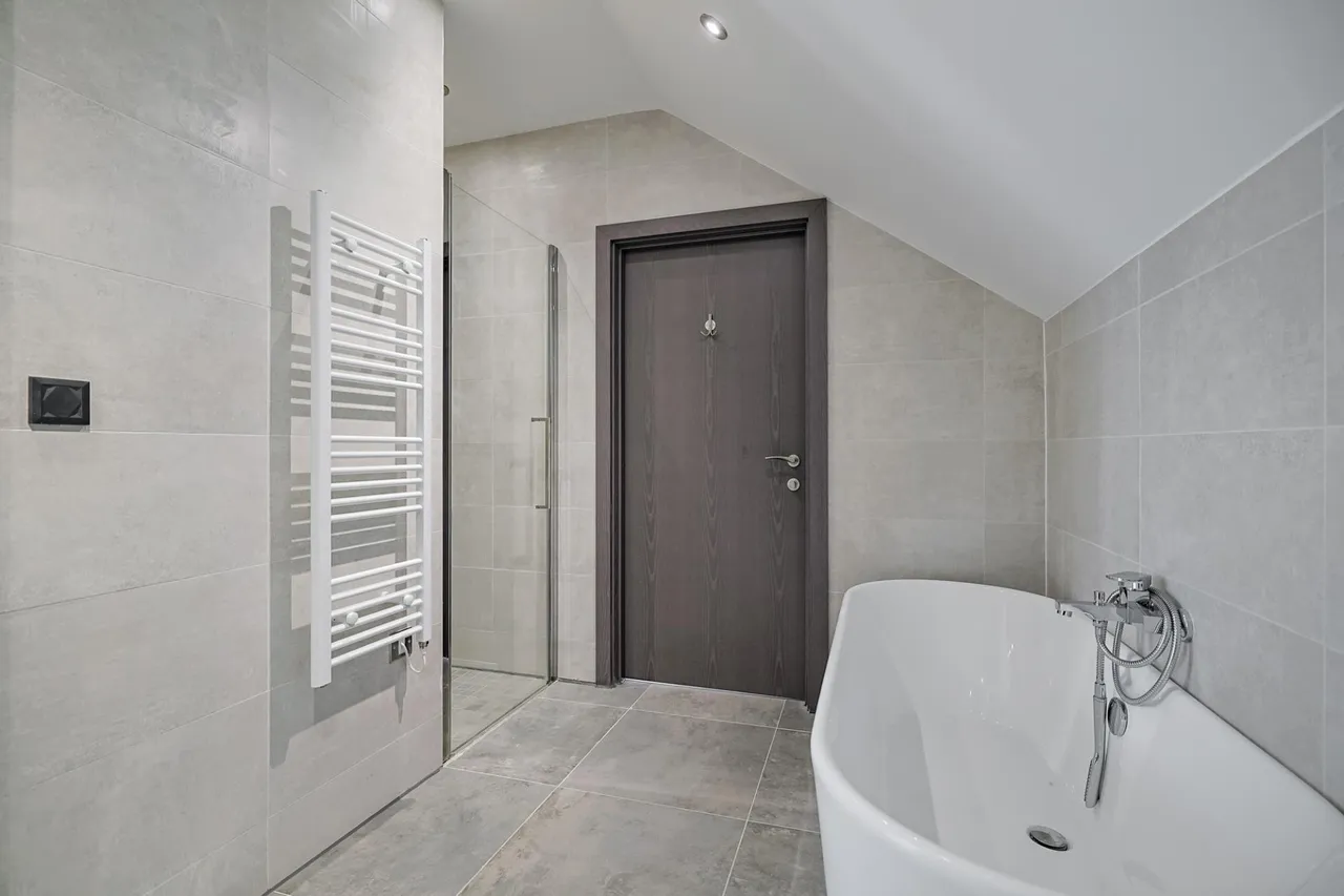 Oyster Court, Mumbles, photo 25