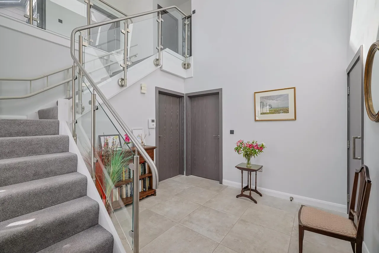 Oyster Court, Mumbles, photo 16