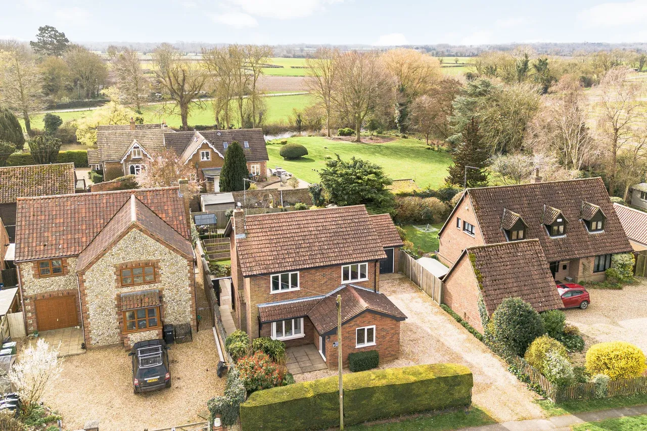 Four Bedroom Detached Home in Grimston, photo 28