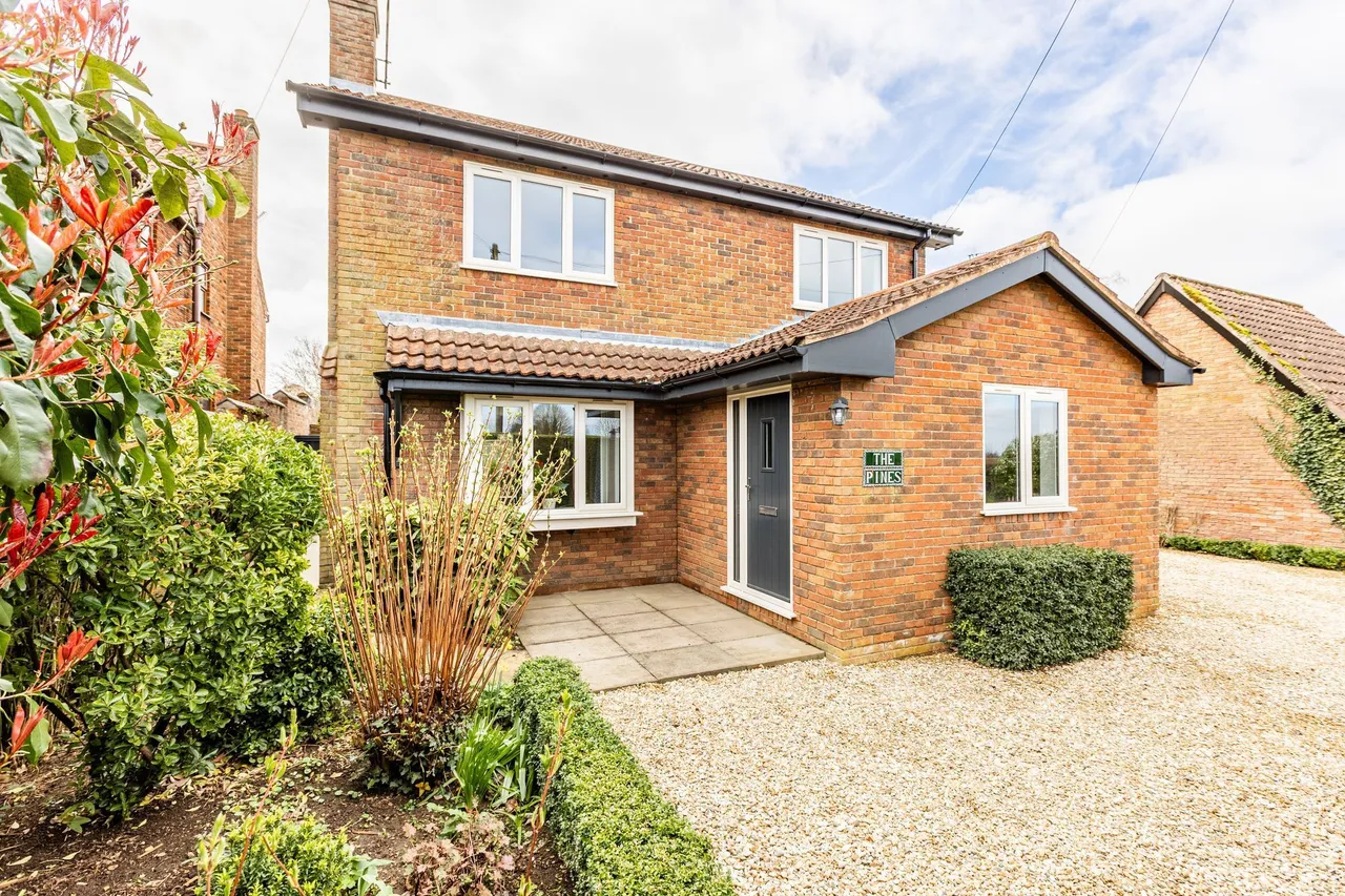 Four Bedroom Detached Home in Grimston, photo 27