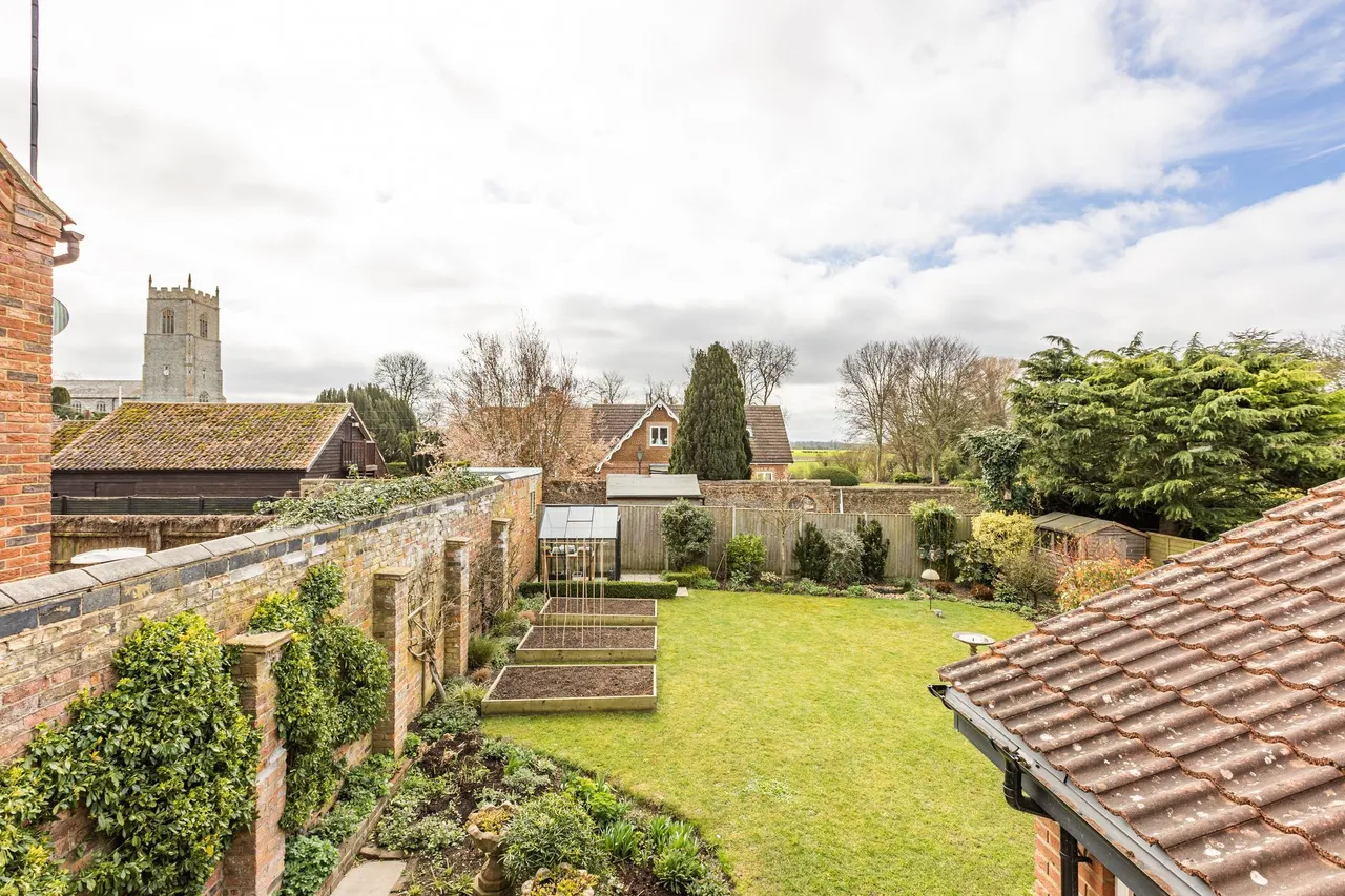 Four Bedroom Detached Home in Grimston, photo 17