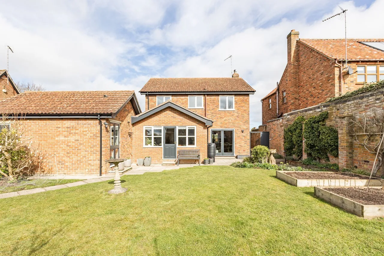 Four Bedroom Detached Home in Grimston, photo 26
