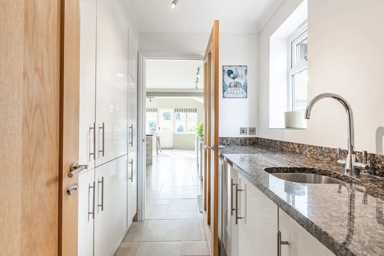 Four Bedroom Detached Home in Grimston, photo 11