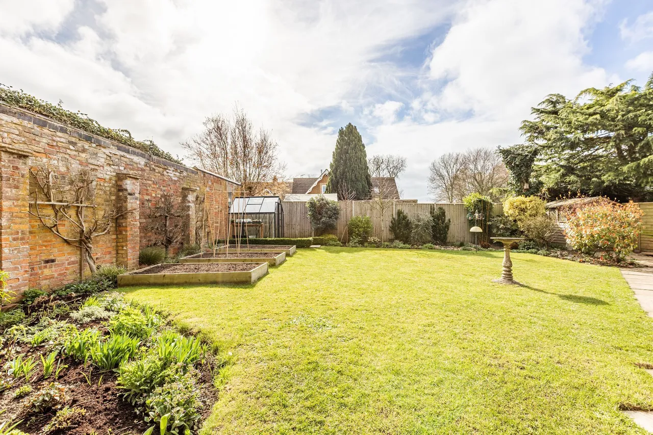 Four Bedroom Detached Home in Grimston, photo 7