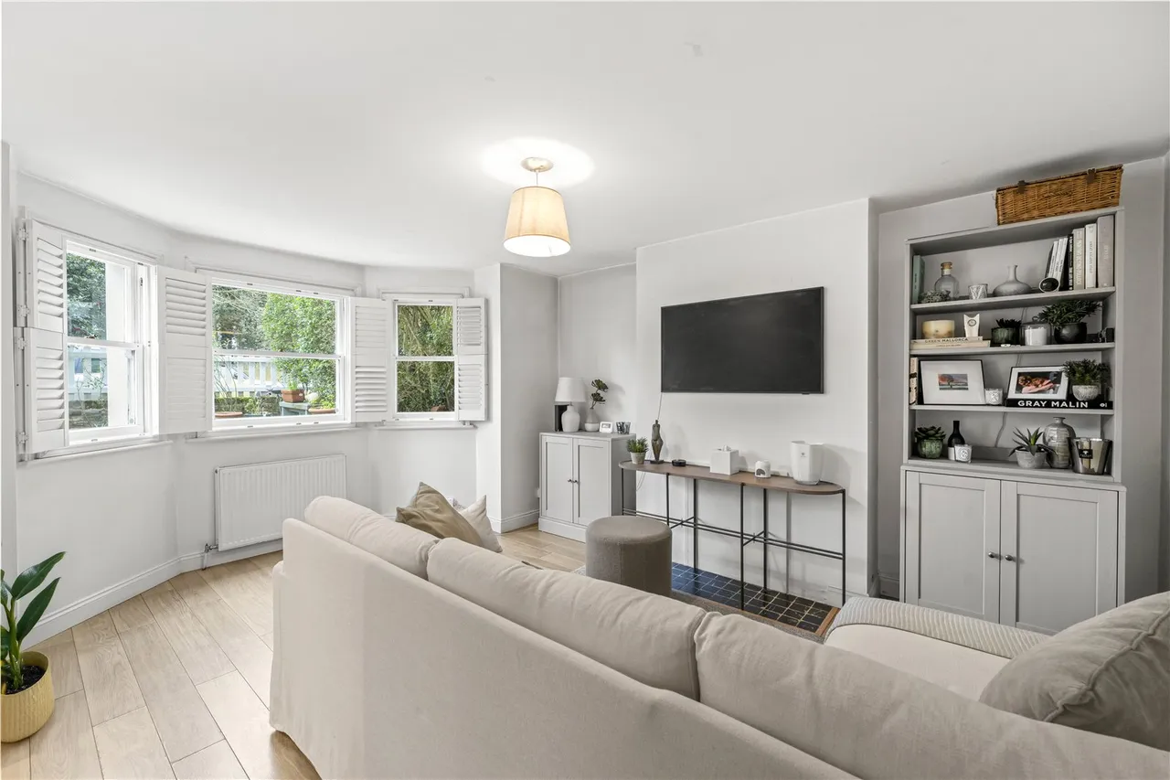 Laurel Road, Hampton, TW12 1JH, photo 2