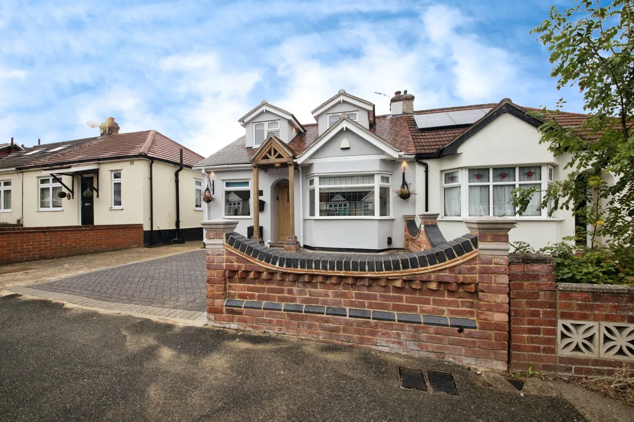 Hillview Avenue, Hornchurch, RM11, photo 19