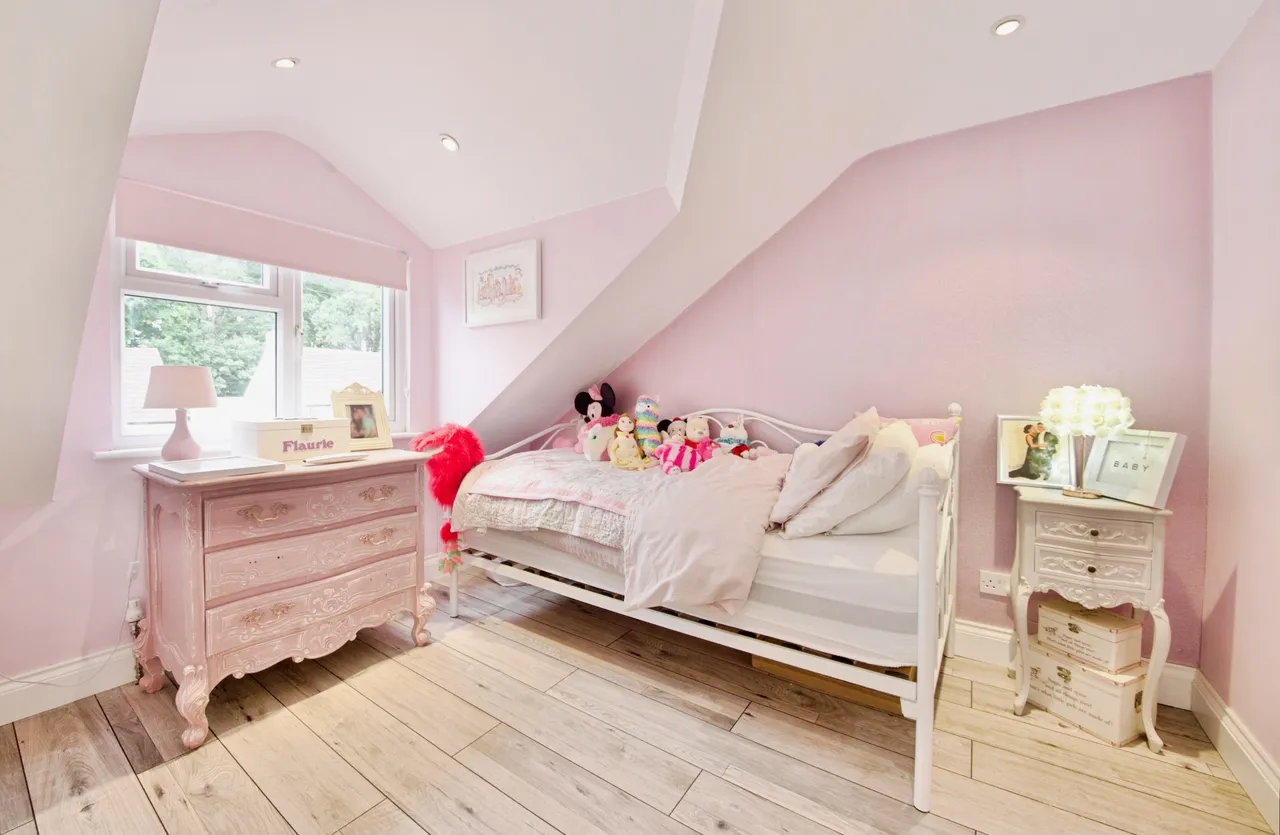 Hillview Avenue, Hornchurch, RM11, photo 16