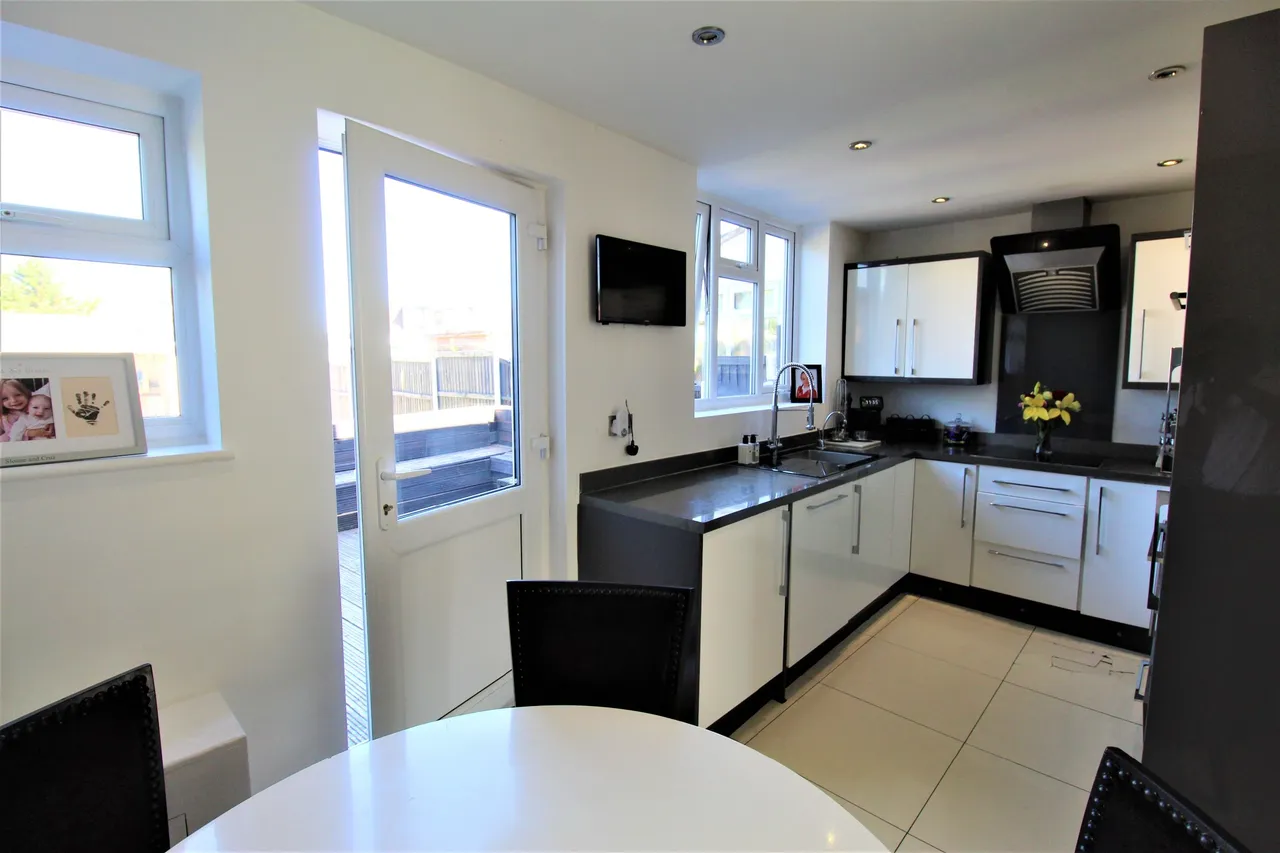 Cullen Square, South Ockendon, Essex, RM15 6AD, photo 4