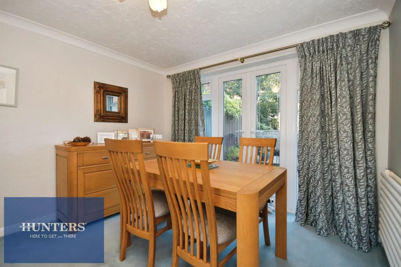 Newbridge Court, Old Whittington, S41, photo 4