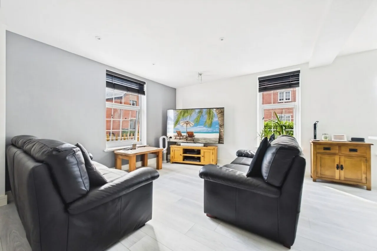 Major Close, Folkestone, CT20, photo 5