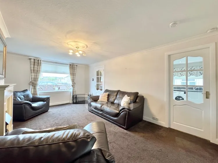 Mossend Avenue, Kilbirnie, KA25, photo 13