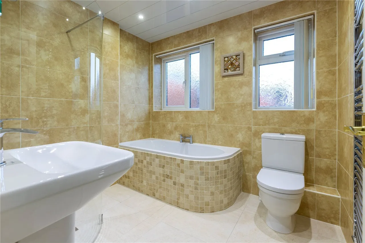 Barnside Close, Bury, BL9, photo 4