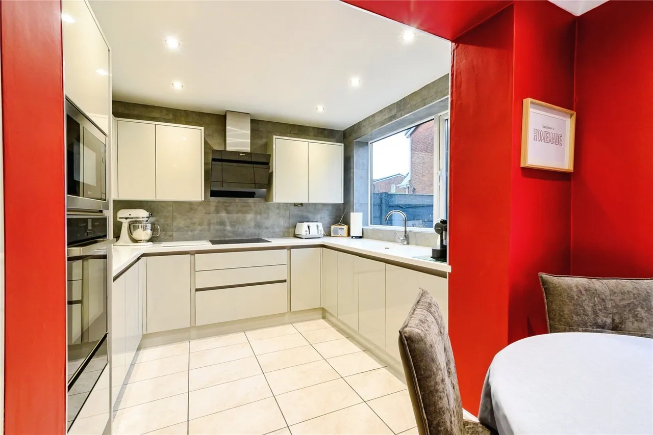 Barnside Close, Bury, BL9, photo 5