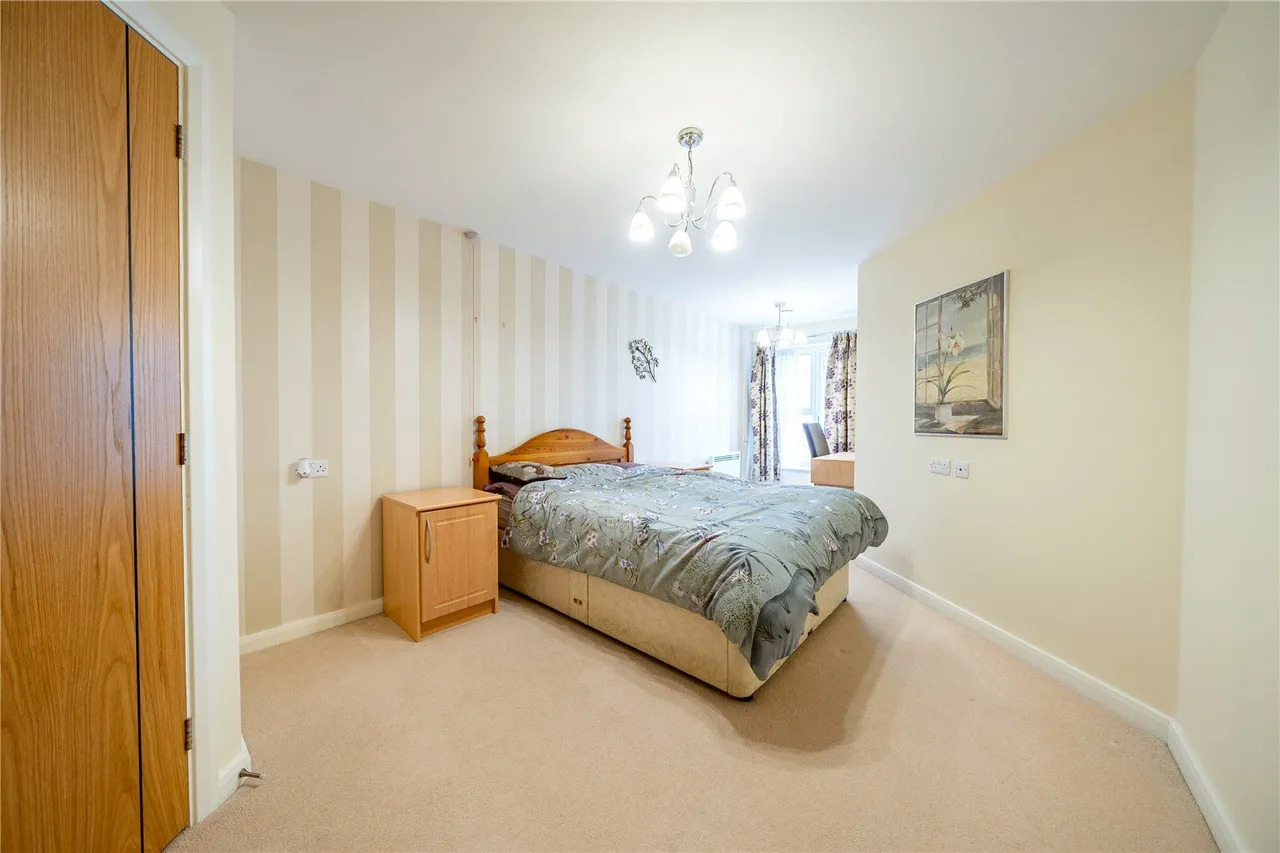 Squirrel Way, Leeds, LS17, photo 4