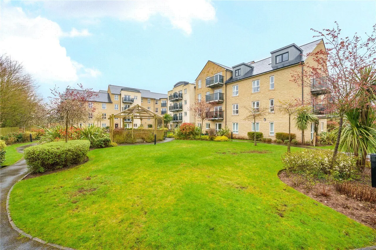 Squirrel Way, Leeds, LS17, photo 8