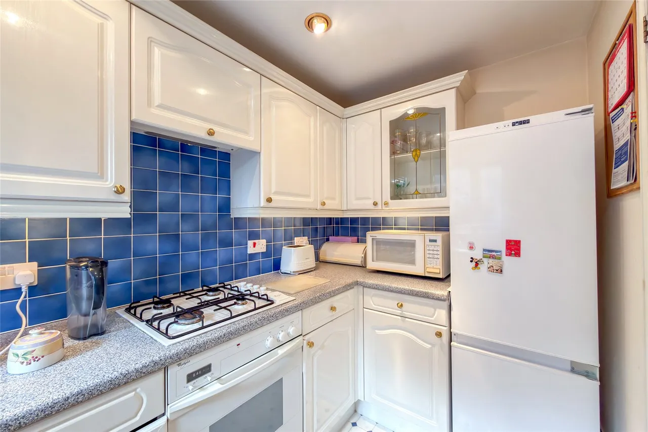 Betjeman Close, Harpenden, Hertfordshire, AL5 4XH, photo 12