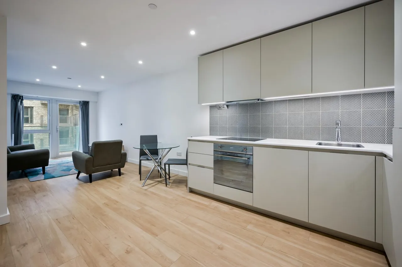 Celeste House, London, NW9, photo 3