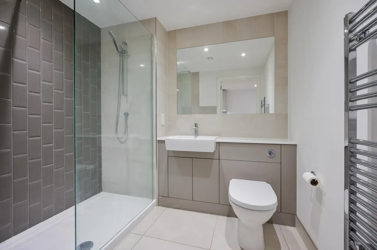 Celeste House, London, NW9, photo 6