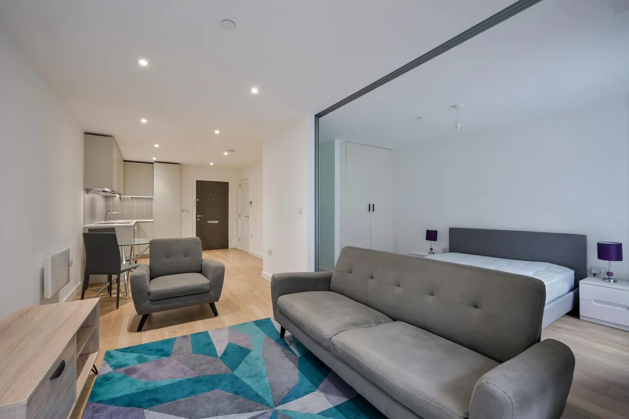 Celeste House, London, NW9, photo 10