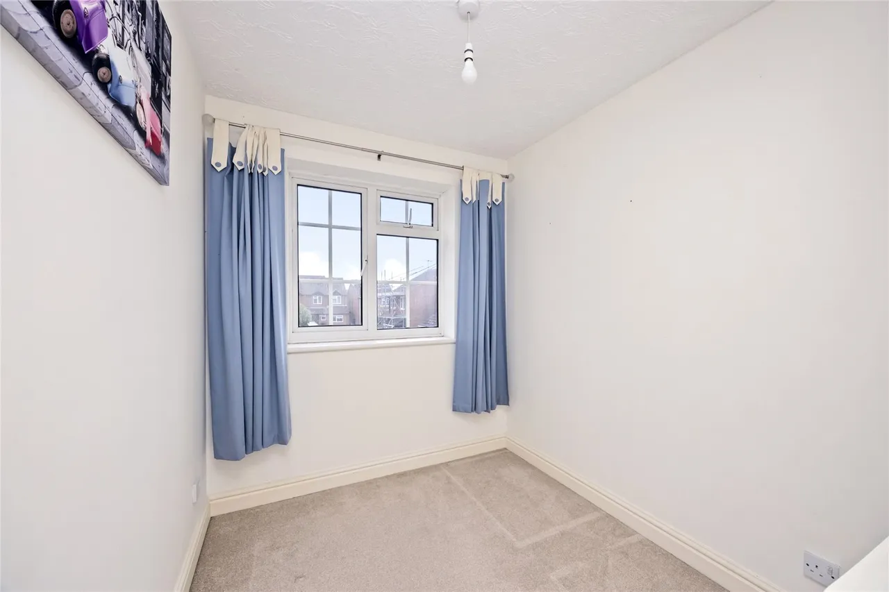 Glebeside Close, Tarring, BN14, photo 8
