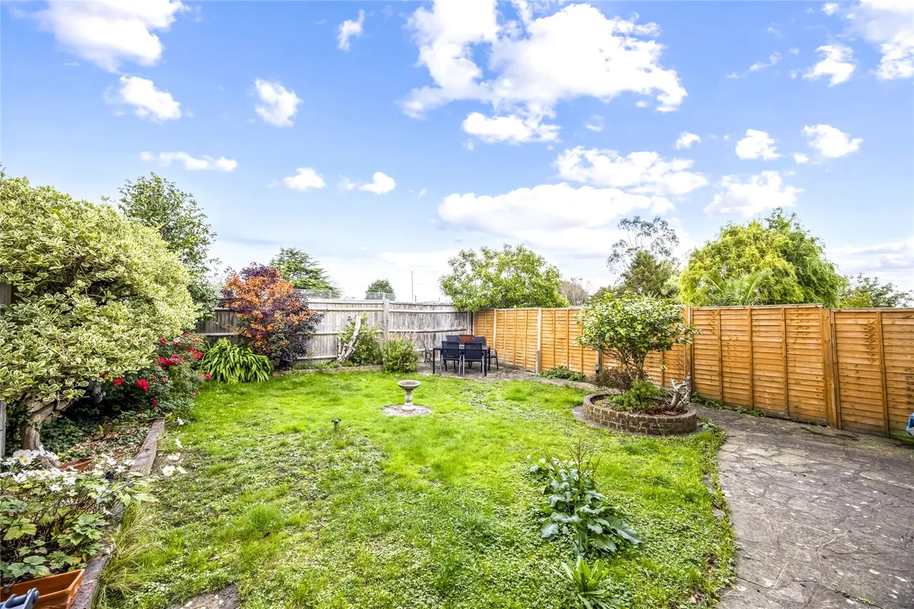 Glebeside Close, Tarring, BN14, photo 4