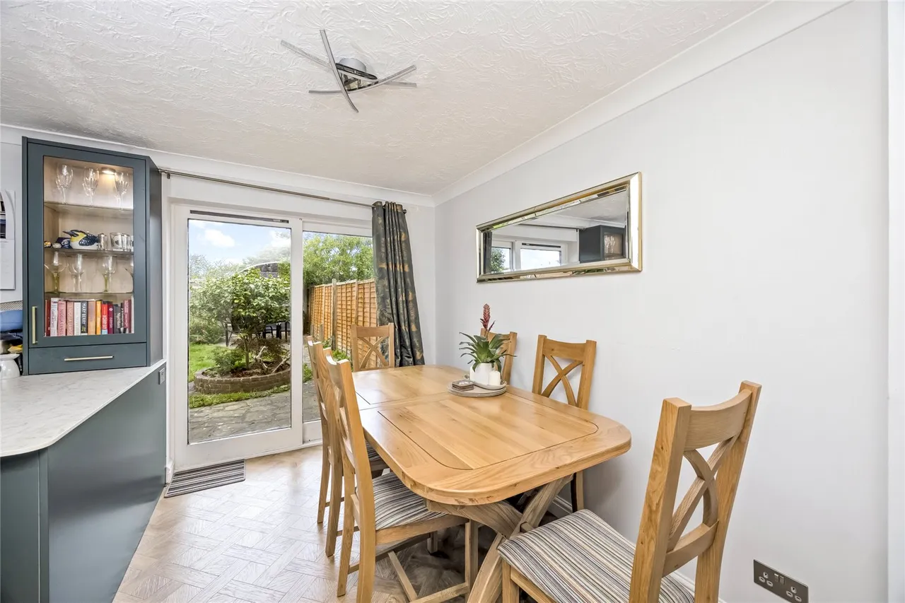 Glebeside Close, Tarring, BN14, photo 5