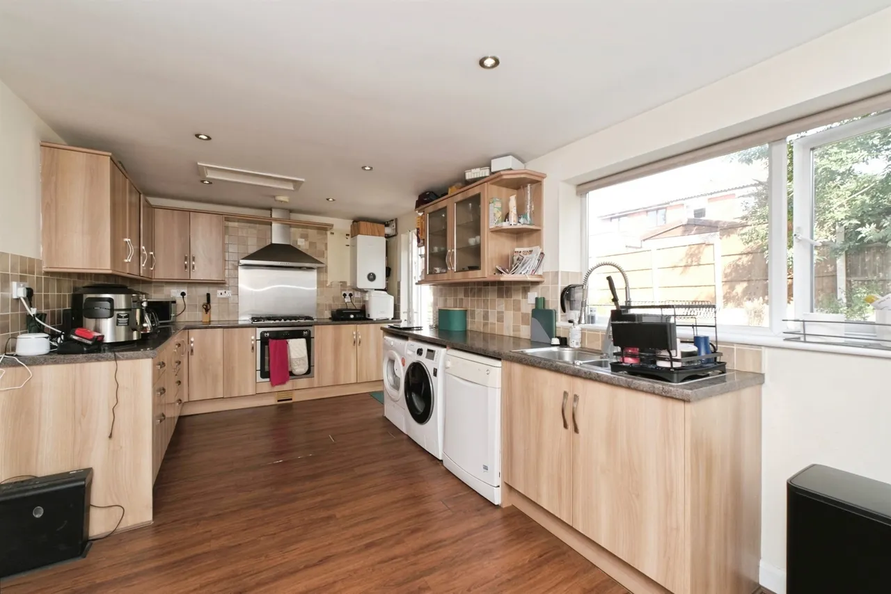Bassingham Close, Oakwood, DE21, photo 2