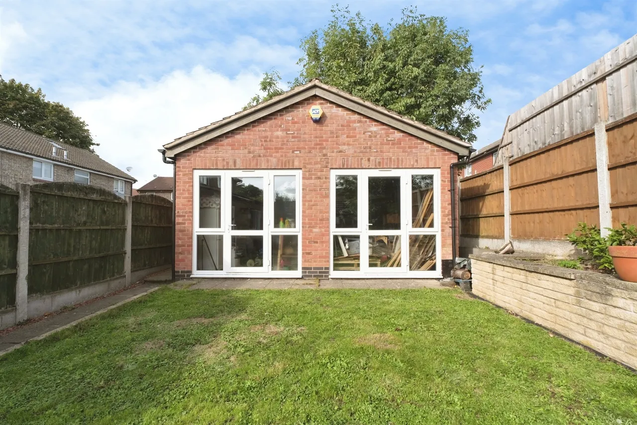 Bassingham Close, Oakwood, DE21, photo 17