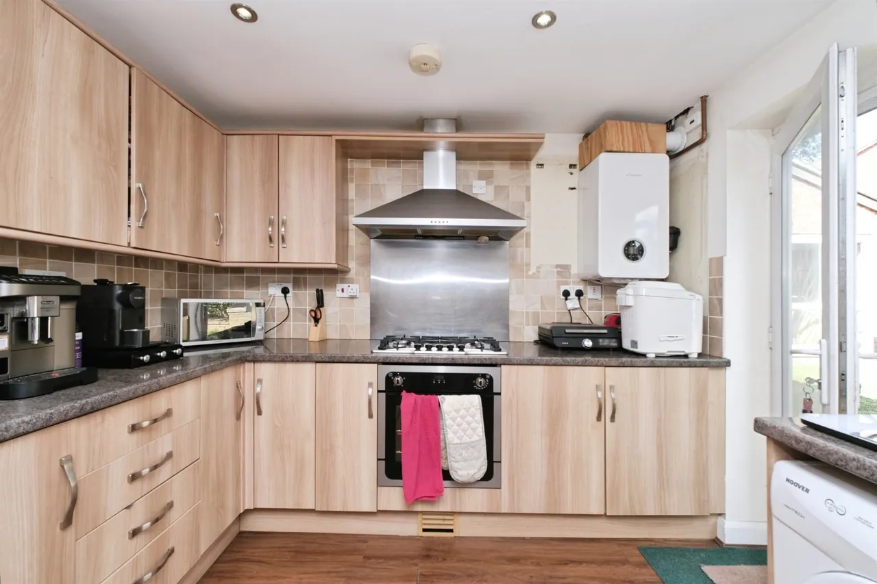 Bassingham Close, Oakwood, DE21, photo 4