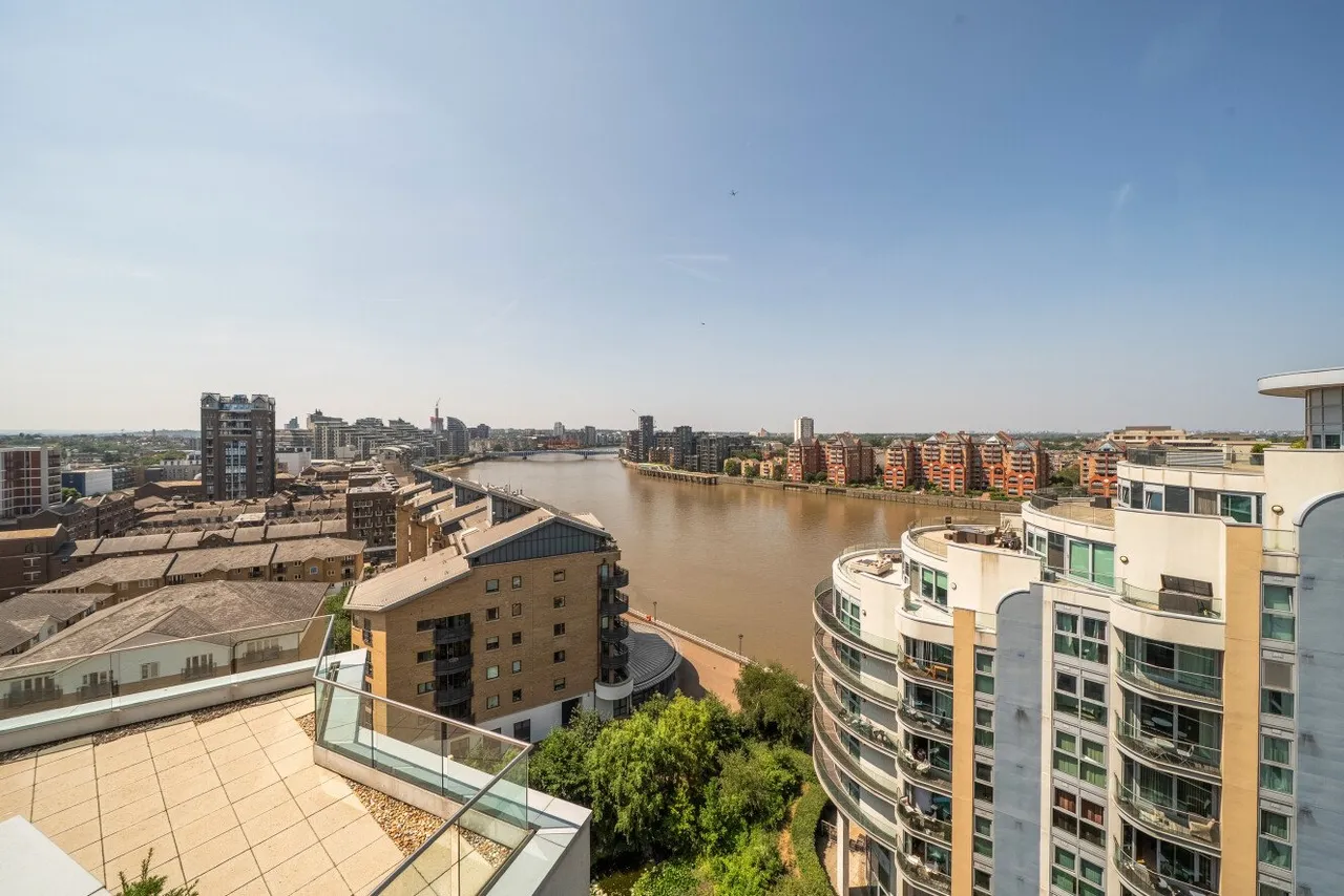 Bridges Court Road, Battersea, London, SW11, photo 5