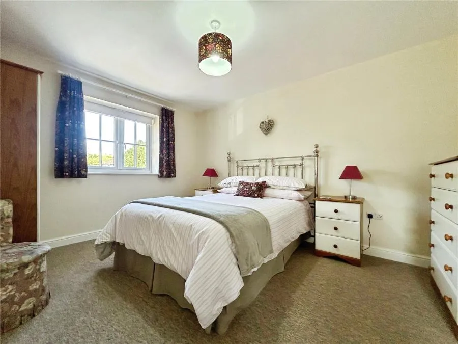 Church Street, Niton, PO38, photo 5