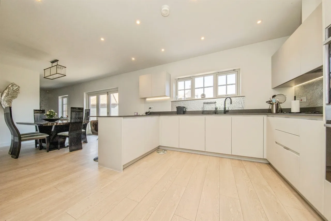 West Field Lane, St. Osyth, Clacton-On-Sea, photo 7