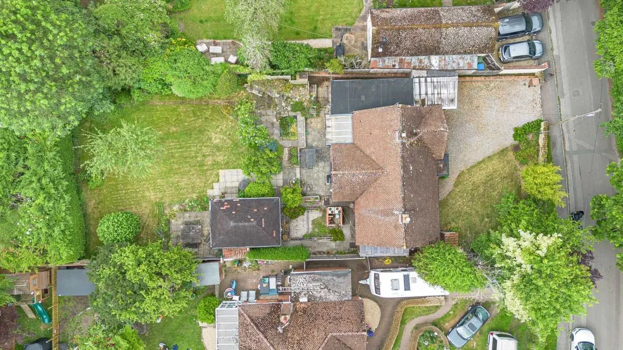 Rudds Lane, Haddenham, HP17, photo 2