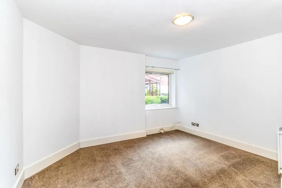 Wadbrook Street, KT1, photo 8
