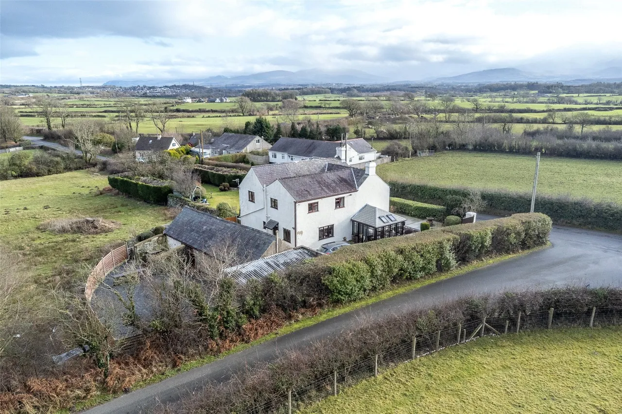 Llanddaniel, Gaerwen, photo 7