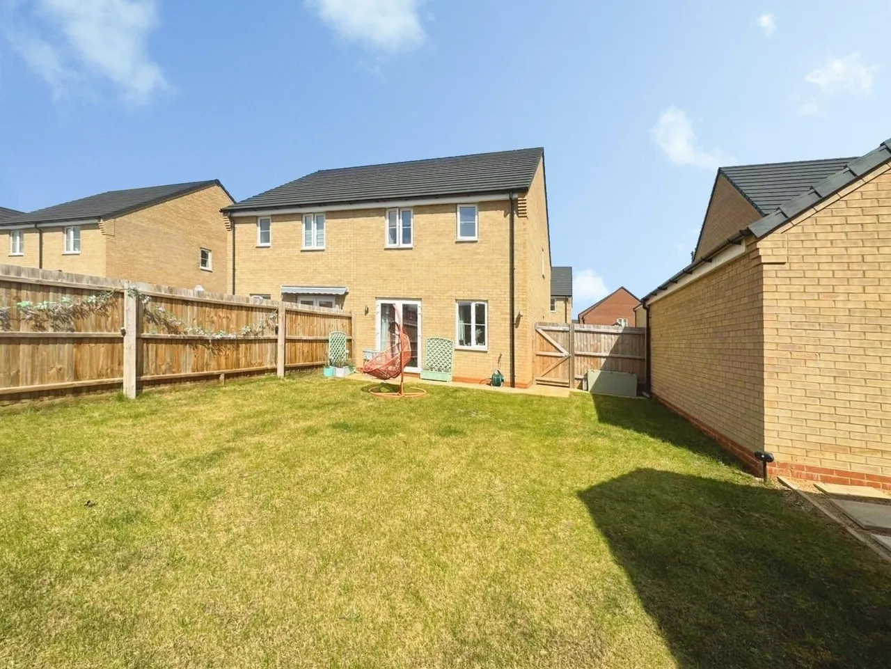 Emma Searson Walk, Bourne, PE10, photo 15