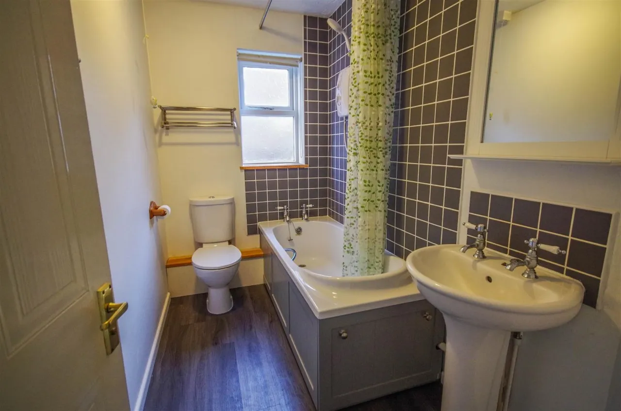 Sutton Close, Dursley, GL11, photo 9