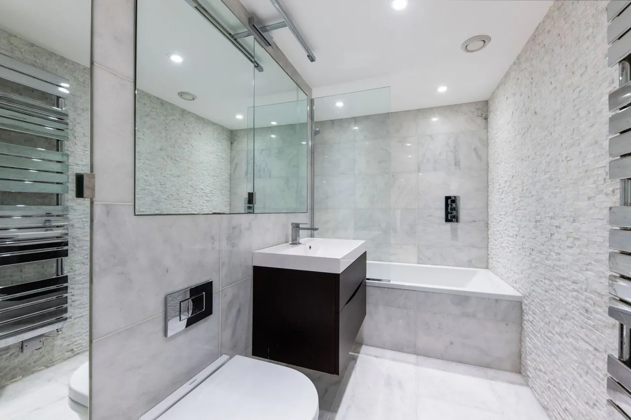 Alexandra Court, 5 Moscow Road, Bayswater, London, W2 4AF, photo 7