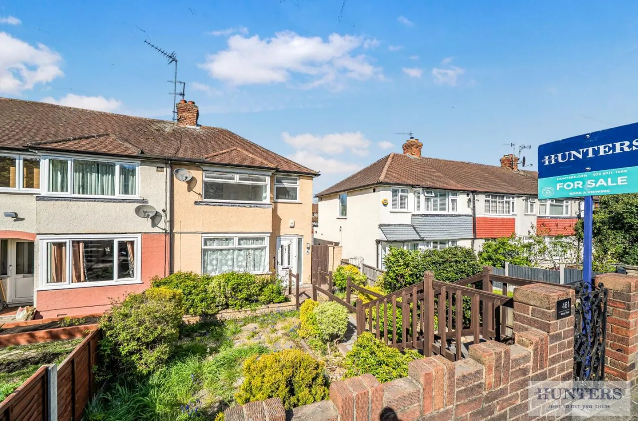 3 bed house for sale — Abbey Road, Belvedere