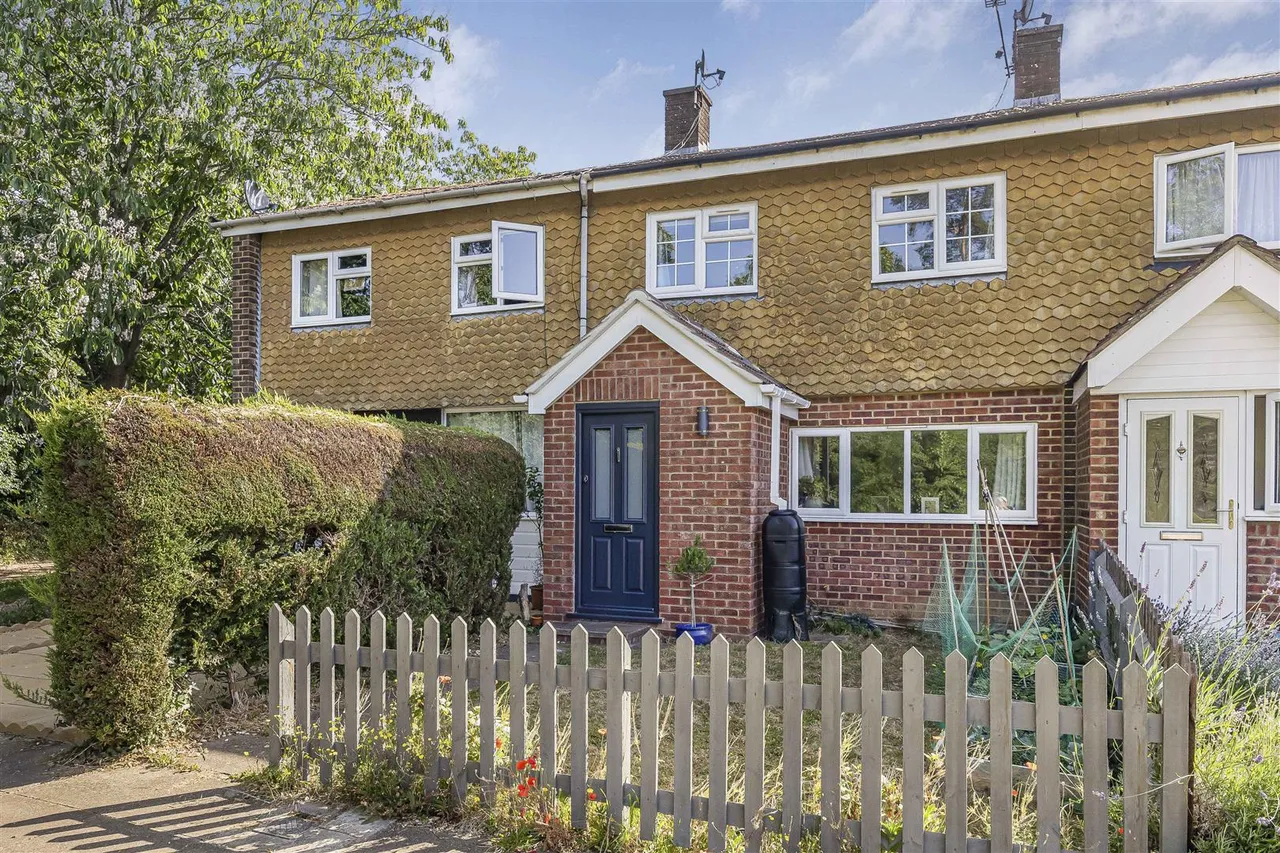 Scott Close, Emmer Green, RG4, photo 12