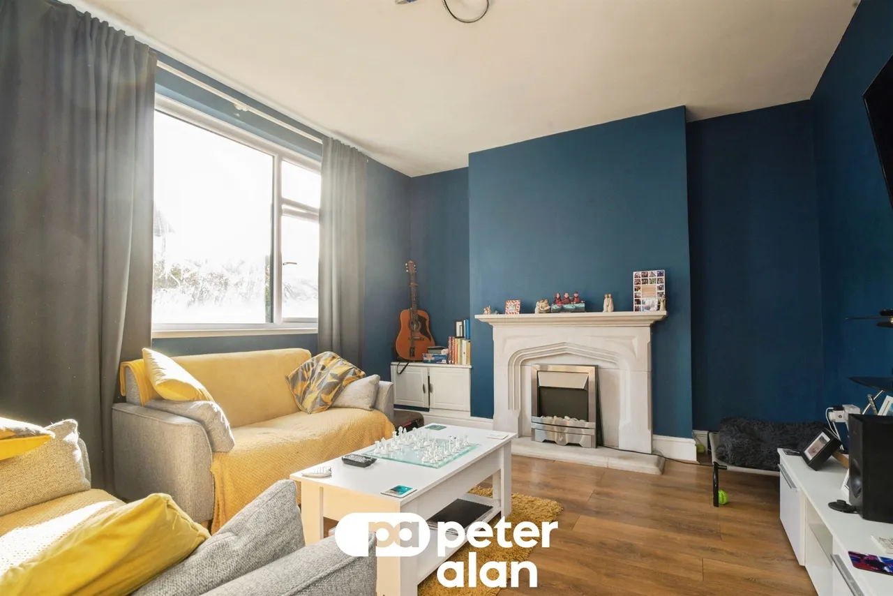 Markham Crescent, Blackwood, NP12, photo 10