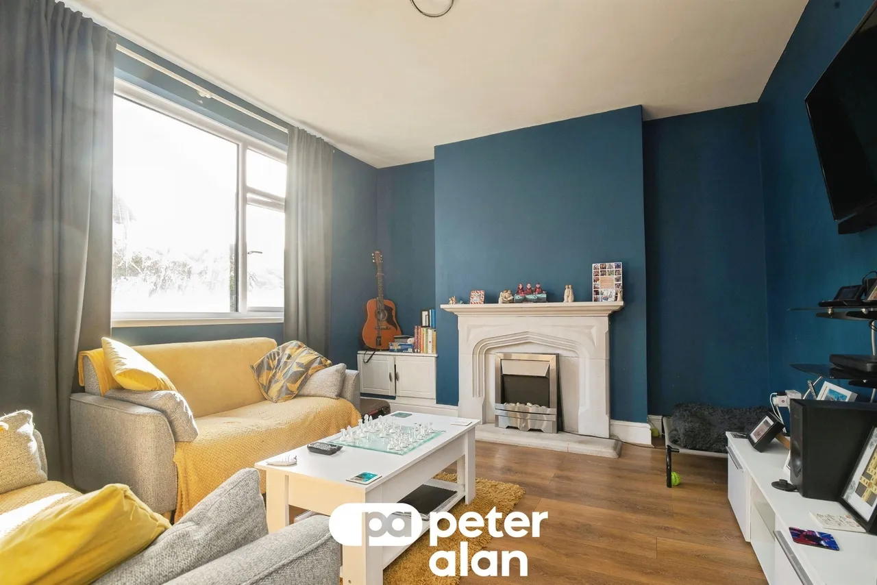 3 bed house for sale, Markham Crescent, Blackwood, NP12