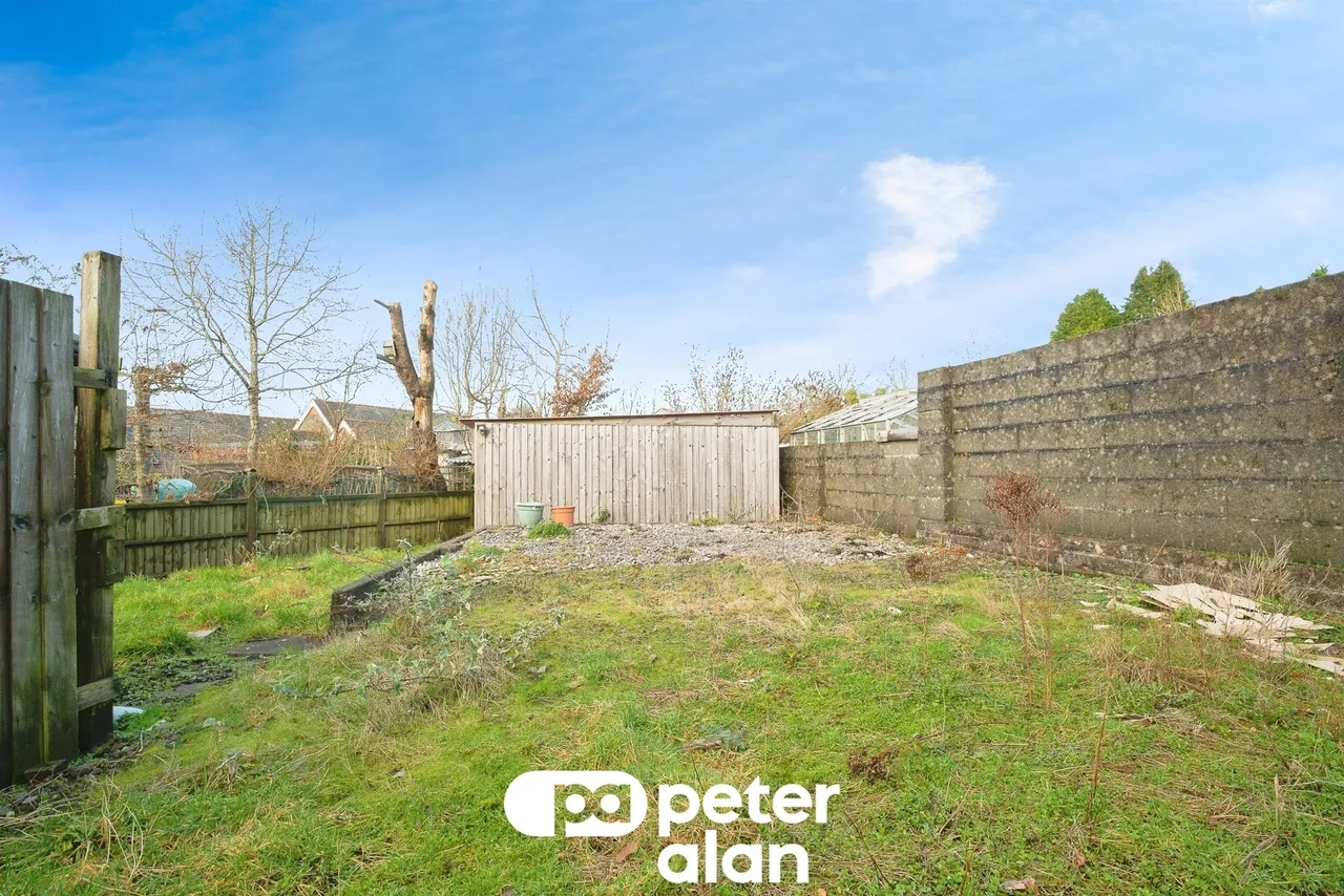 Markham Crescent, Blackwood, NP12, photo 7