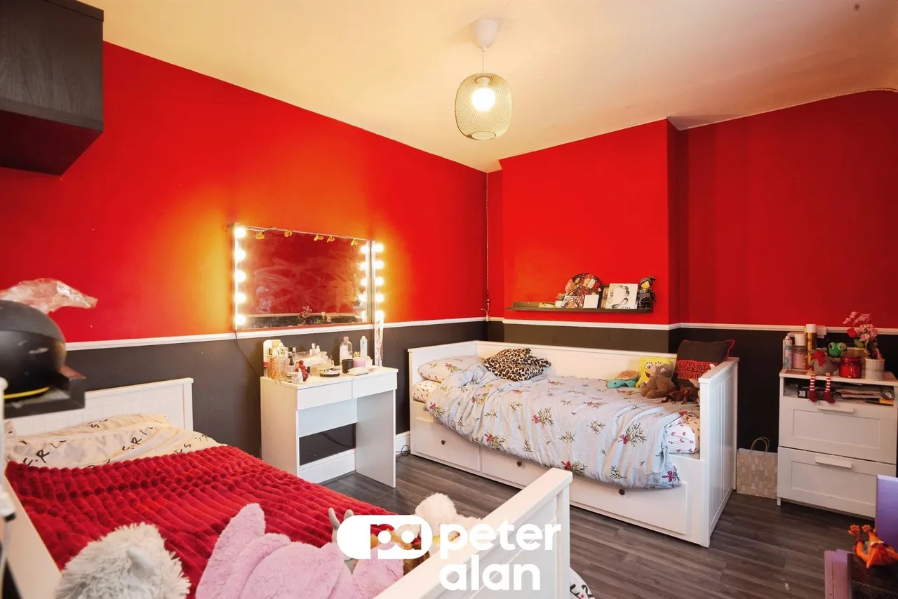 Markham Crescent, Blackwood, NP12, photo 6
