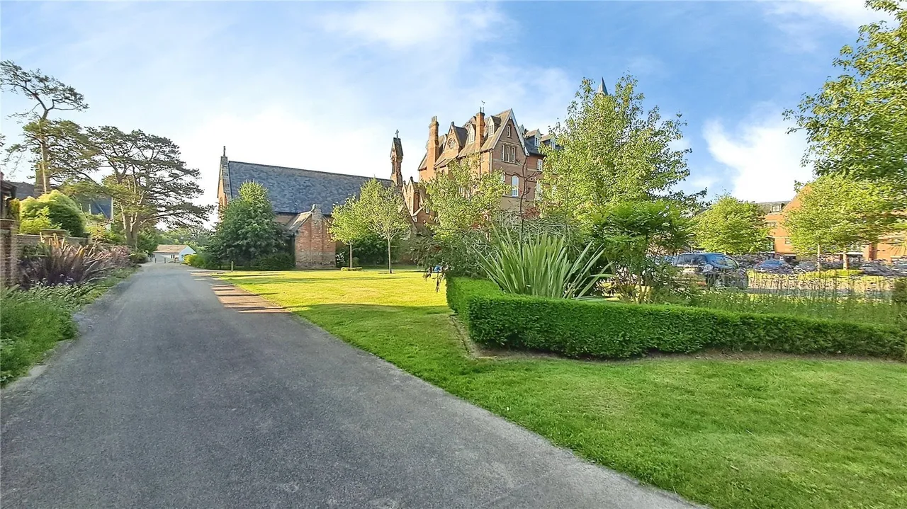 Little Trodgers Lane, Mayfield, TN20, photo 12
