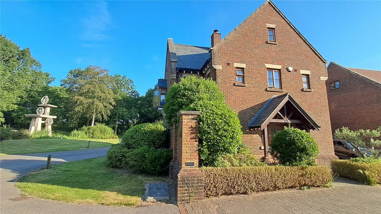 Little Trodgers Lane, Mayfield, TN20, photo 9