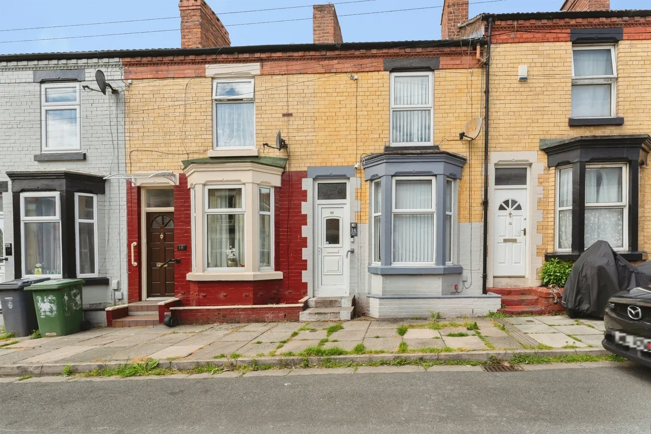 2 bed house for sale — Moorland Road, Tranmere, Birkenhead