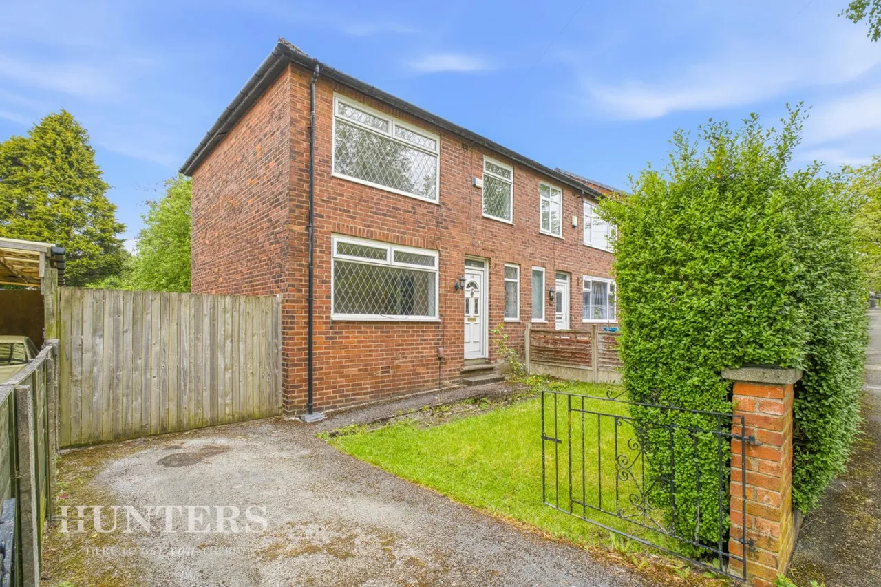 3 bed house for sale — Repton Avenue, Oldham