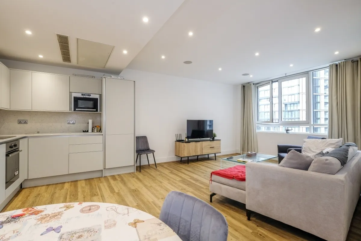 2 bed flat to rent, Peninsula Apartments Praed Street, Pad, W2