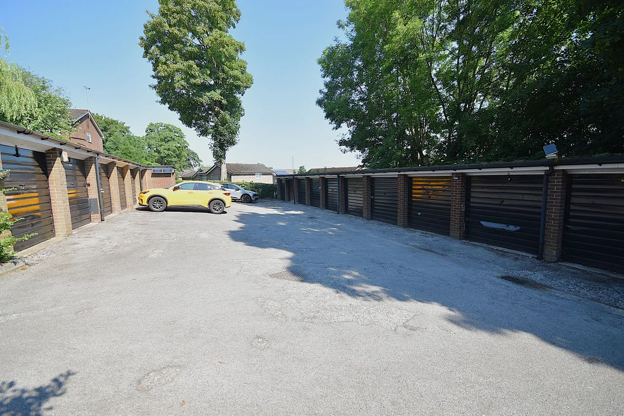 Bollinbrook Road, Macclesfield, photo 15